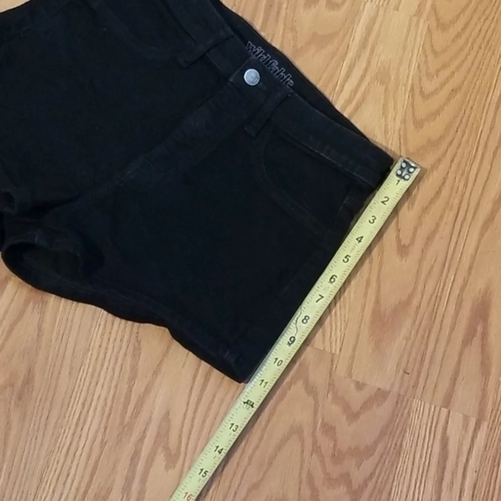 Black‎ wild fable shorts 8/29reg high waisted